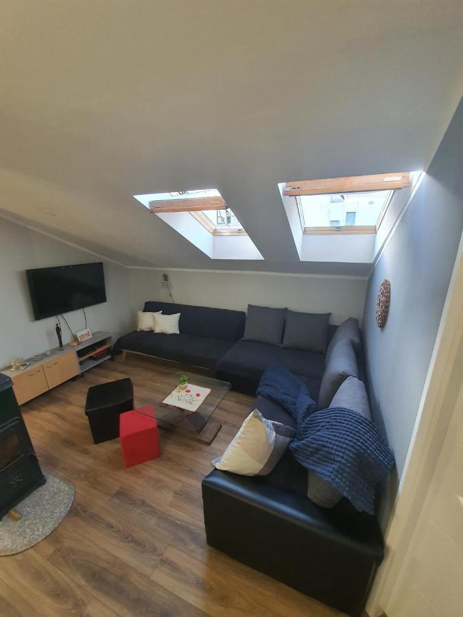 Apartment D Free Parking & Wifi, Walking Distance To Centrum 자다르 외부 사진