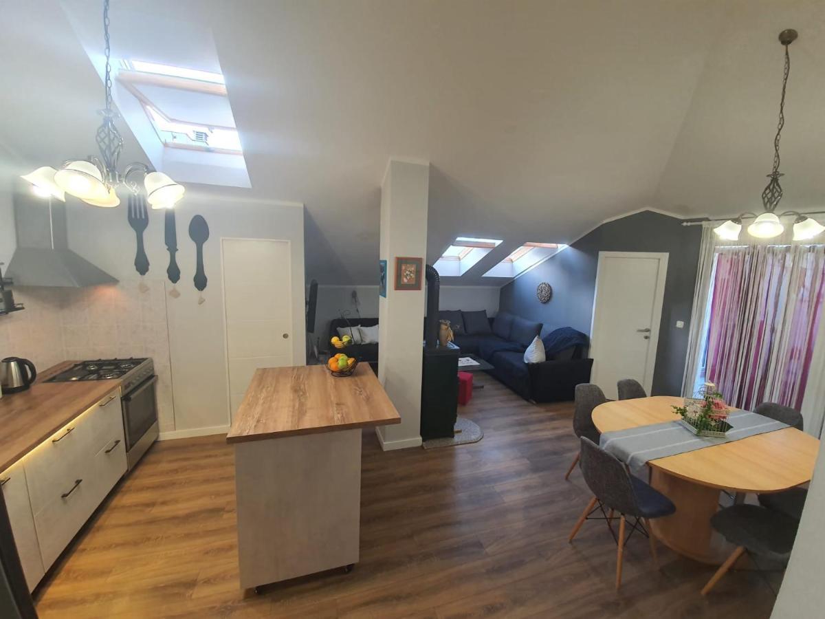 Apartment D Free Parking & Wifi, Walking Distance To Centrum 자다르 외부 사진