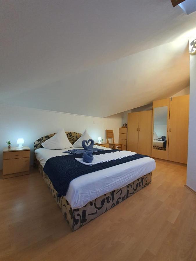 Apartment D Free Parking & Wifi, Walking Distance To Centrum 자다르 외부 사진