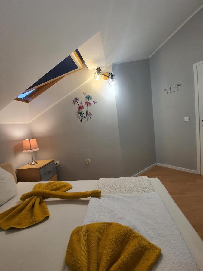 Apartment D Free Parking & Wifi, Walking Distance To Centrum 자다르 외부 사진